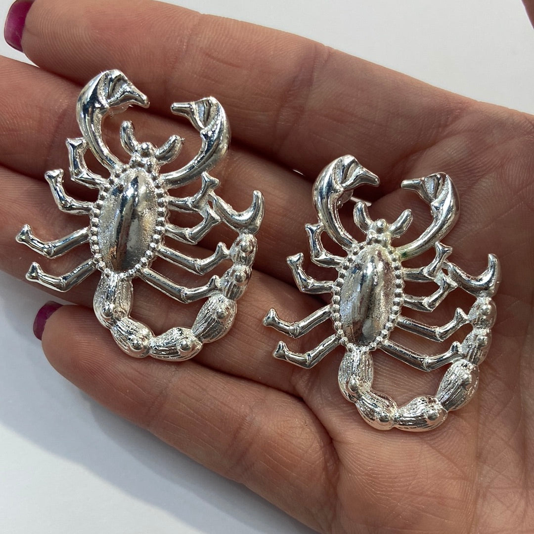 AL01 - SCORPIO HOOPS