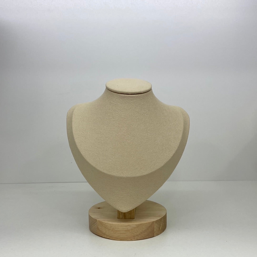 EXHIBIDOR BUSTO