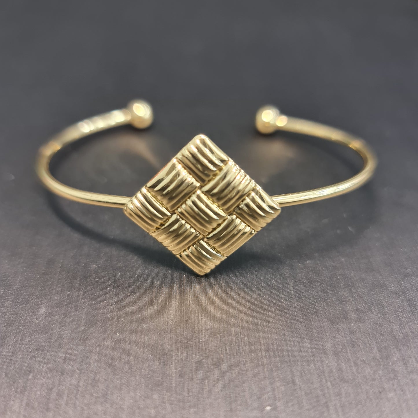 ESC. ROMBO ORO