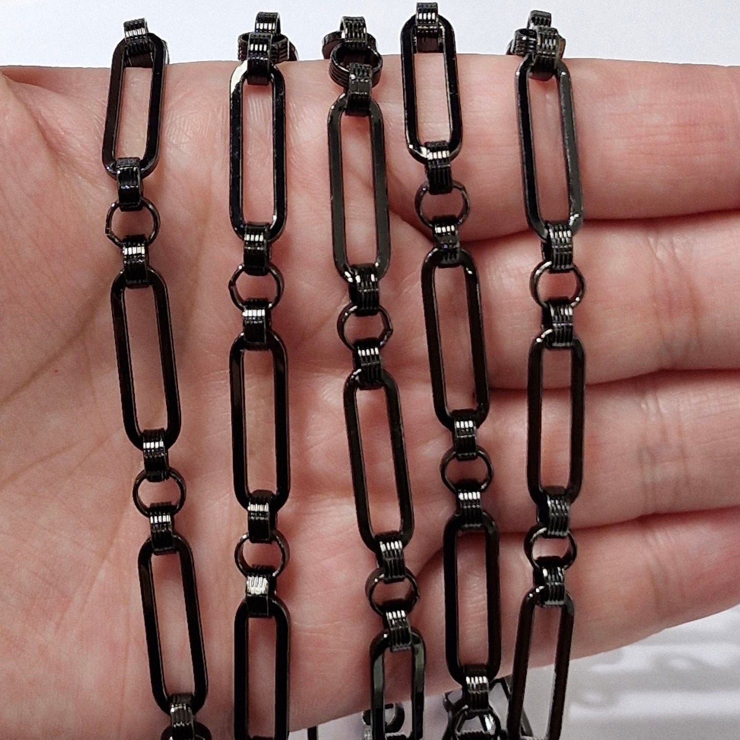 Cadena Eslabón Ovalado con círculos Grafito