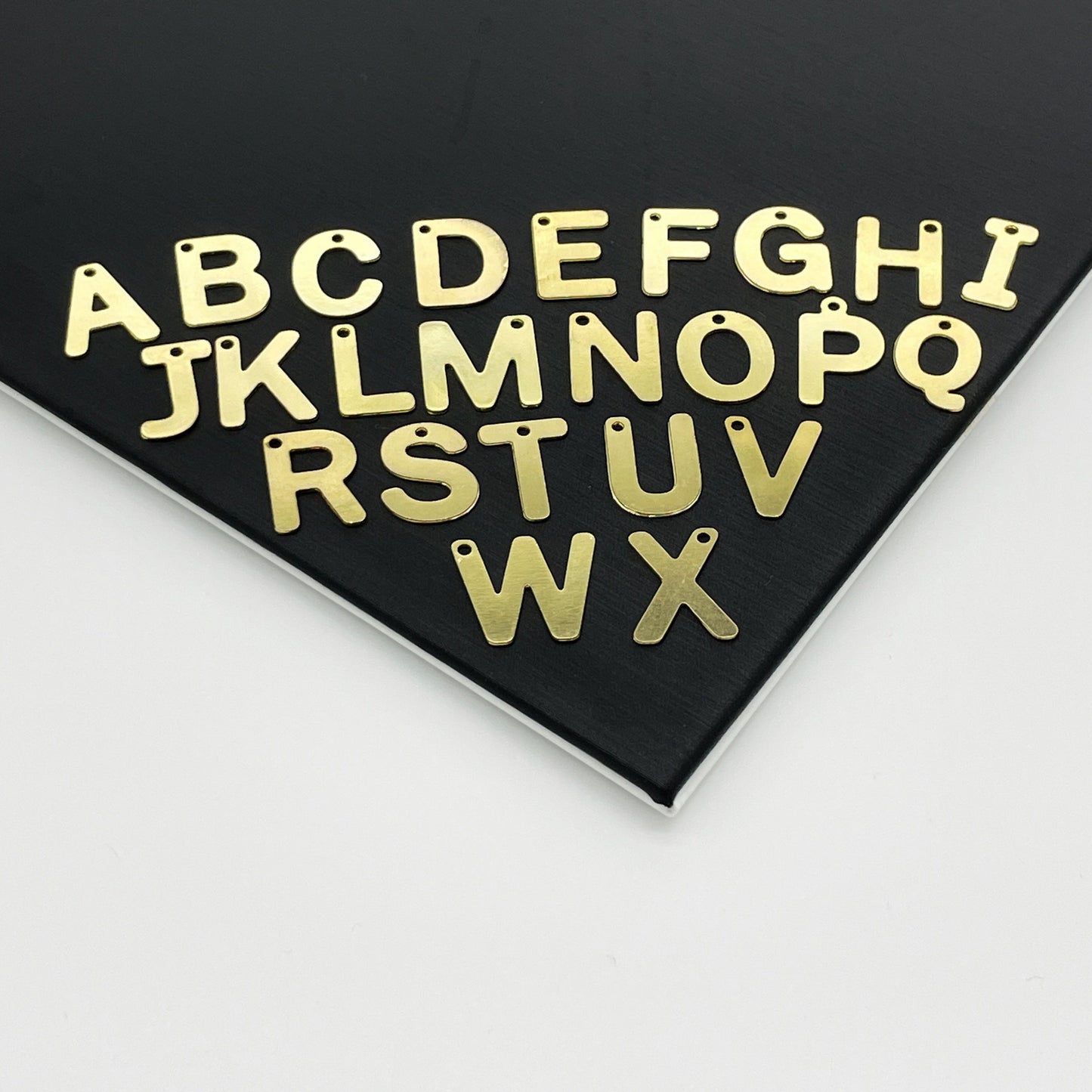 MLD02 - LETRAS MEDIANAS 14 x 11 MM