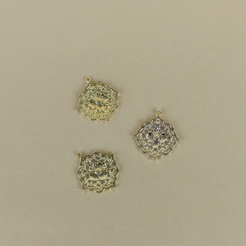 M122P - MEDALLA FLOR