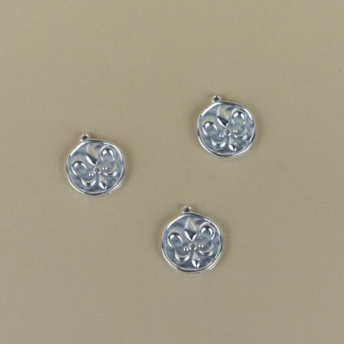 M128P - MEDALLA FLOR DE LIS CON CIRCON