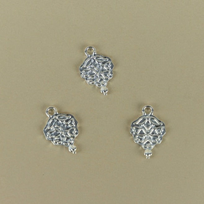 M130D - FLOWER PENDANT