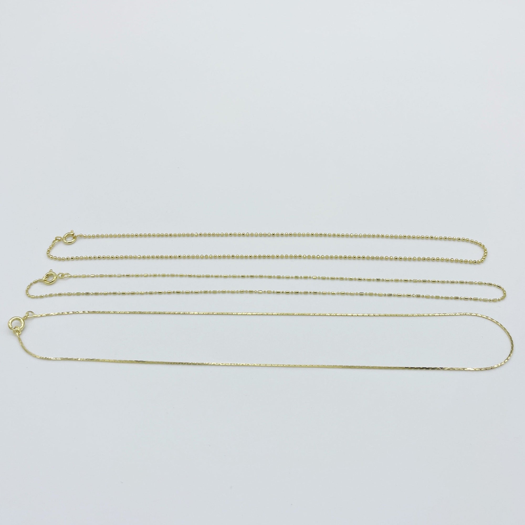 Cadenas armadas doradas