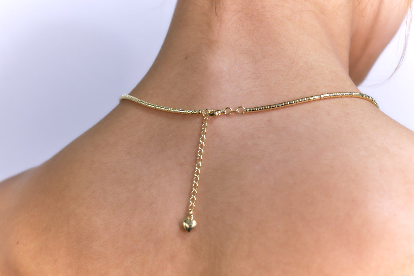 CAMO02 COLLAR MOSTACILLA TUBO 80 CM DORADO