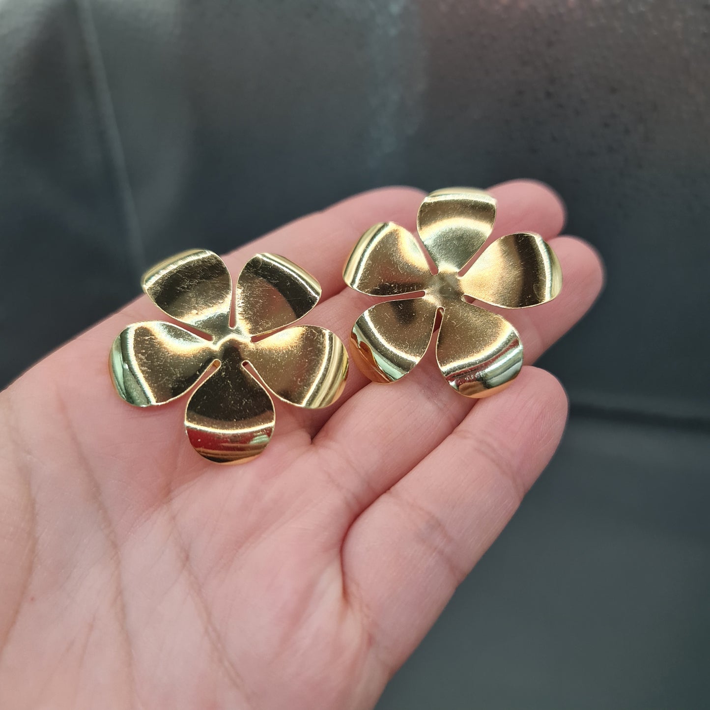 Aro Petalo Gold
