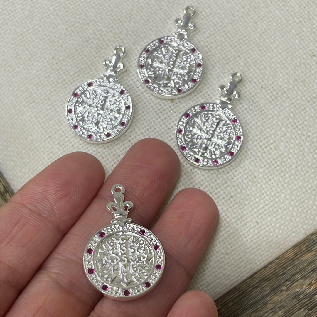 San Benito circón rojo