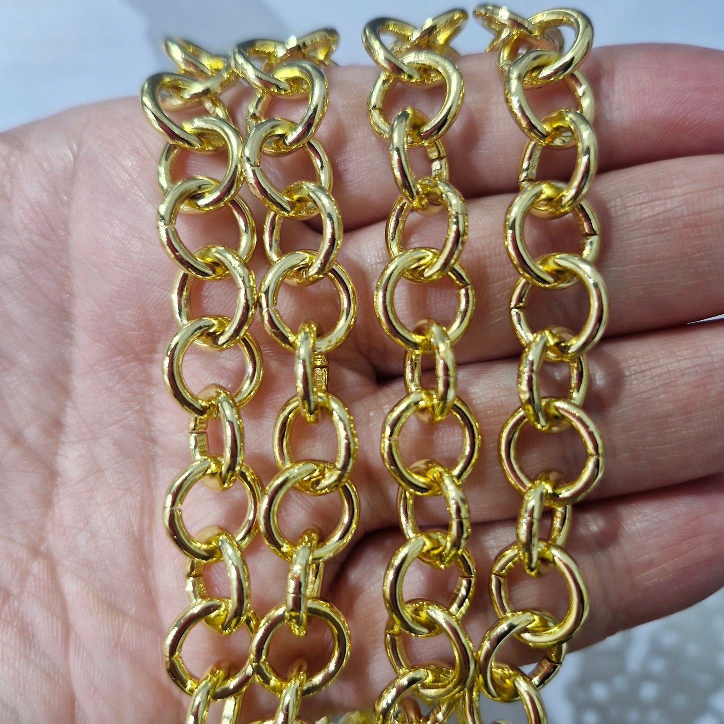 Cadena Dorada Eslabon Circular Rolo