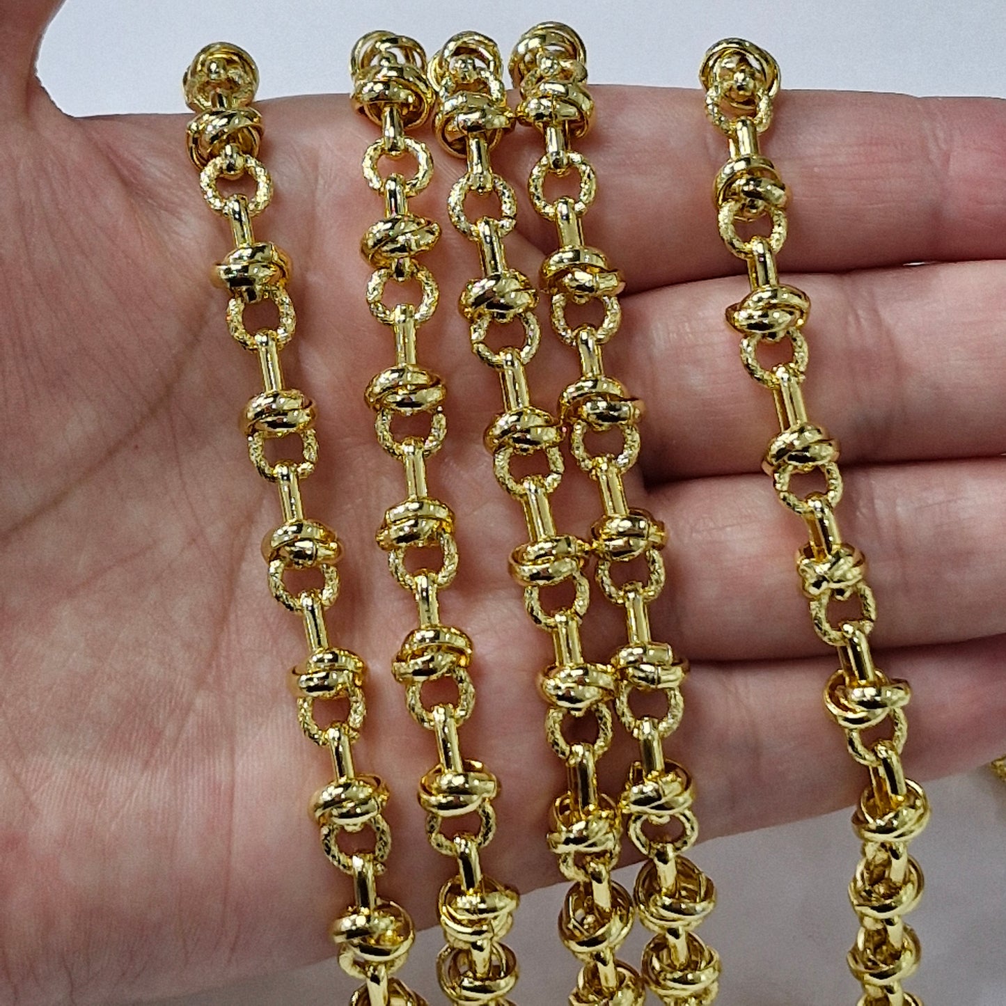 Cadena Dorada Eslabón Anudado
