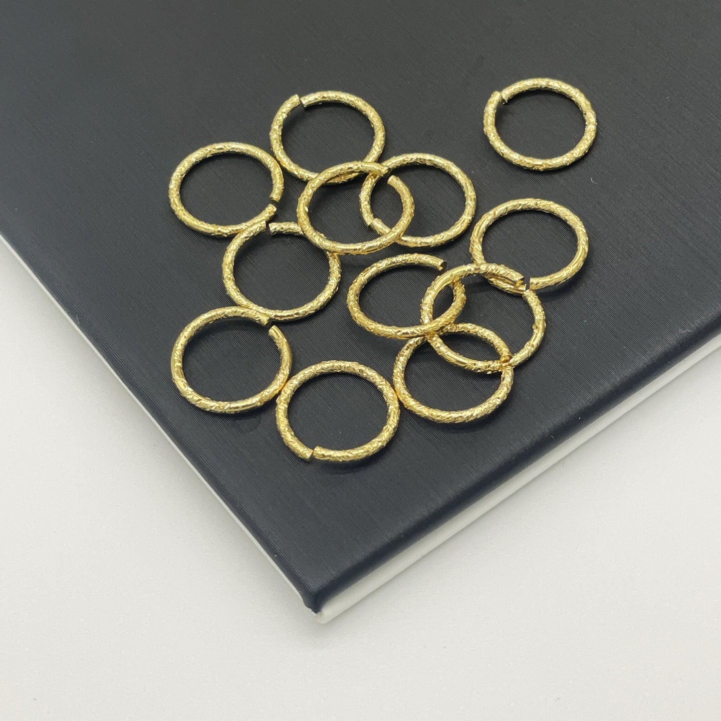 ARGOLLAS DE UNION DORADAS LIJADAS