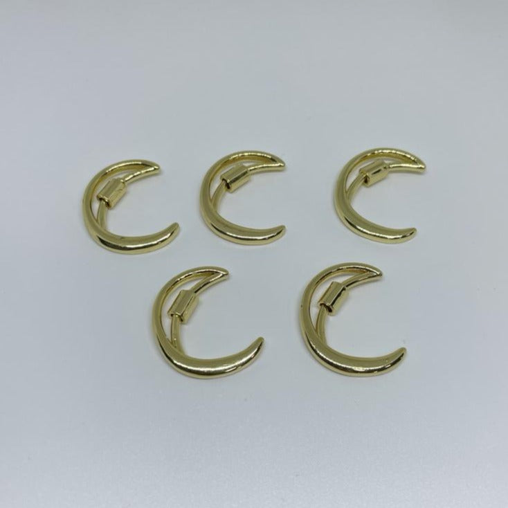 BR01 - BROCHES FORMA DE LETRA