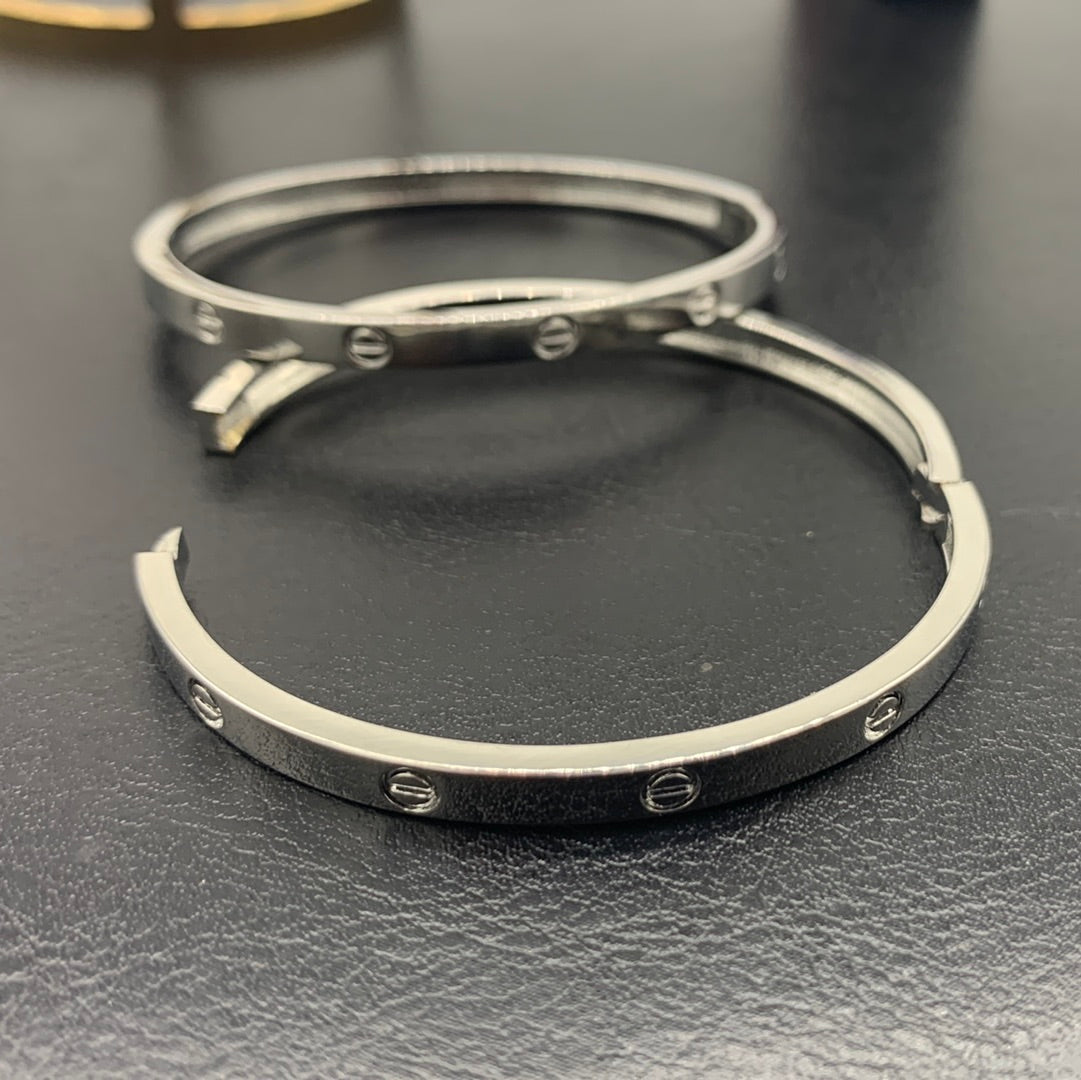 ESCP15 - ESCLAVA PLATEADA