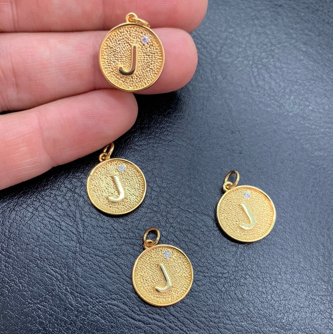 MLD11 - MEDALLA LETRA CON CIRCON