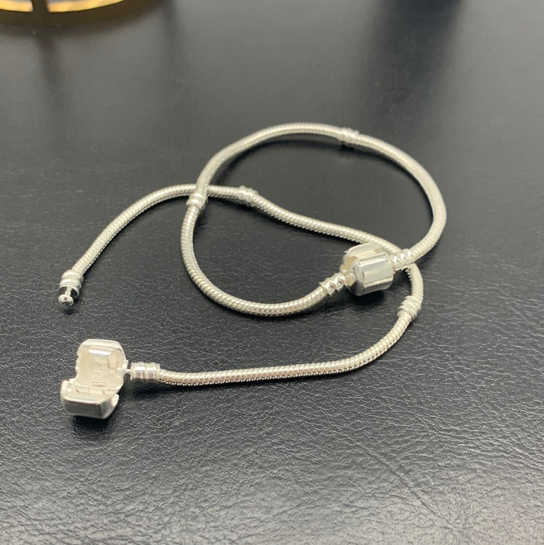 ESCP01 - ESCLAVA PLATEADA