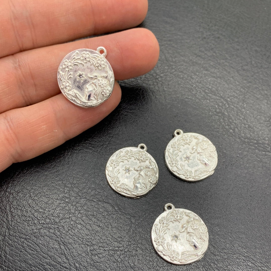 M199P - STAR MEDAL WITH ZIRCONS