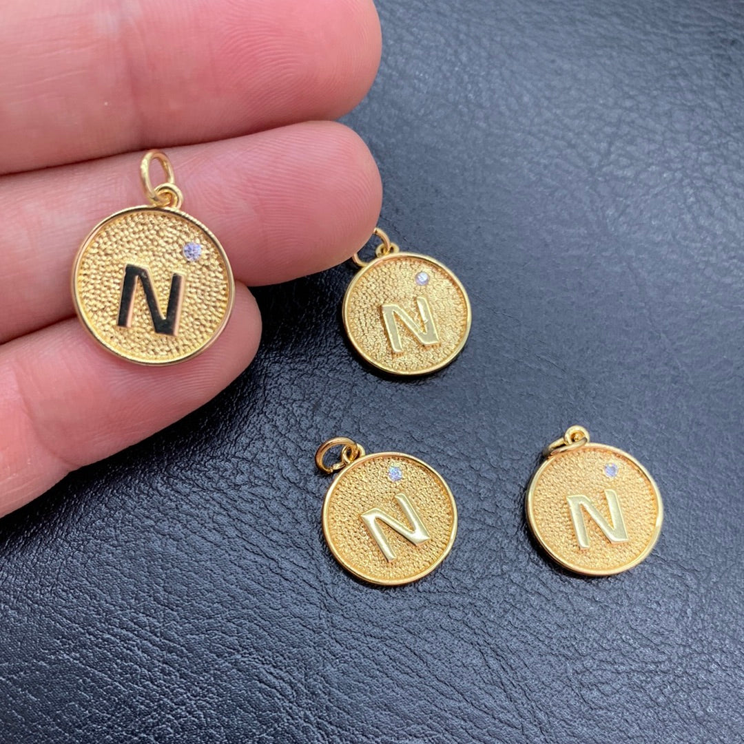 MLD11 - MEDALLA LETRA CON CIRCON