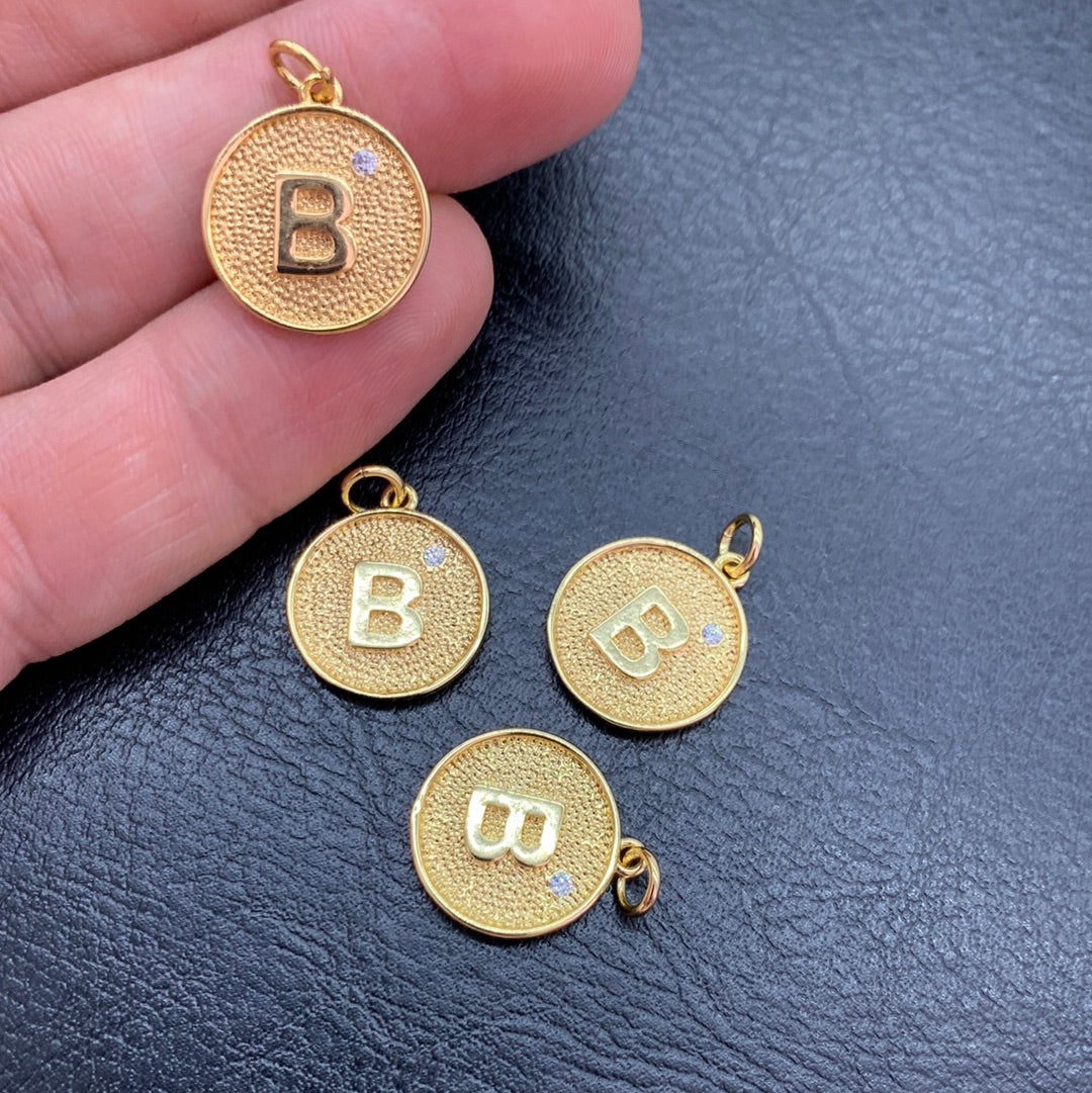 MLD11 - MEDALLA LETRA CON CIRCON