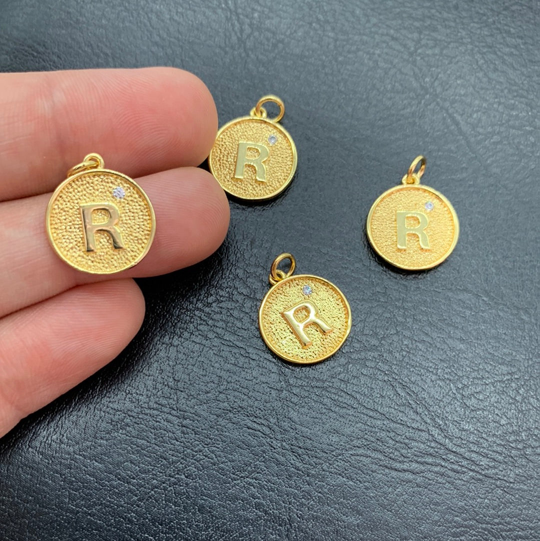 MLD11 - MEDALLA LETRA CON CIRCON