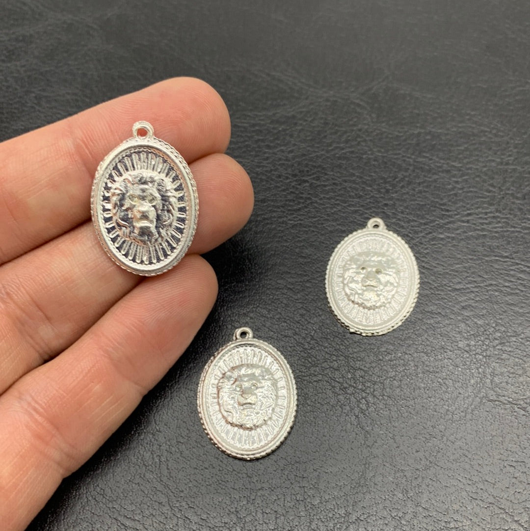 M39P - MEDALLA LEON CON CIRCON