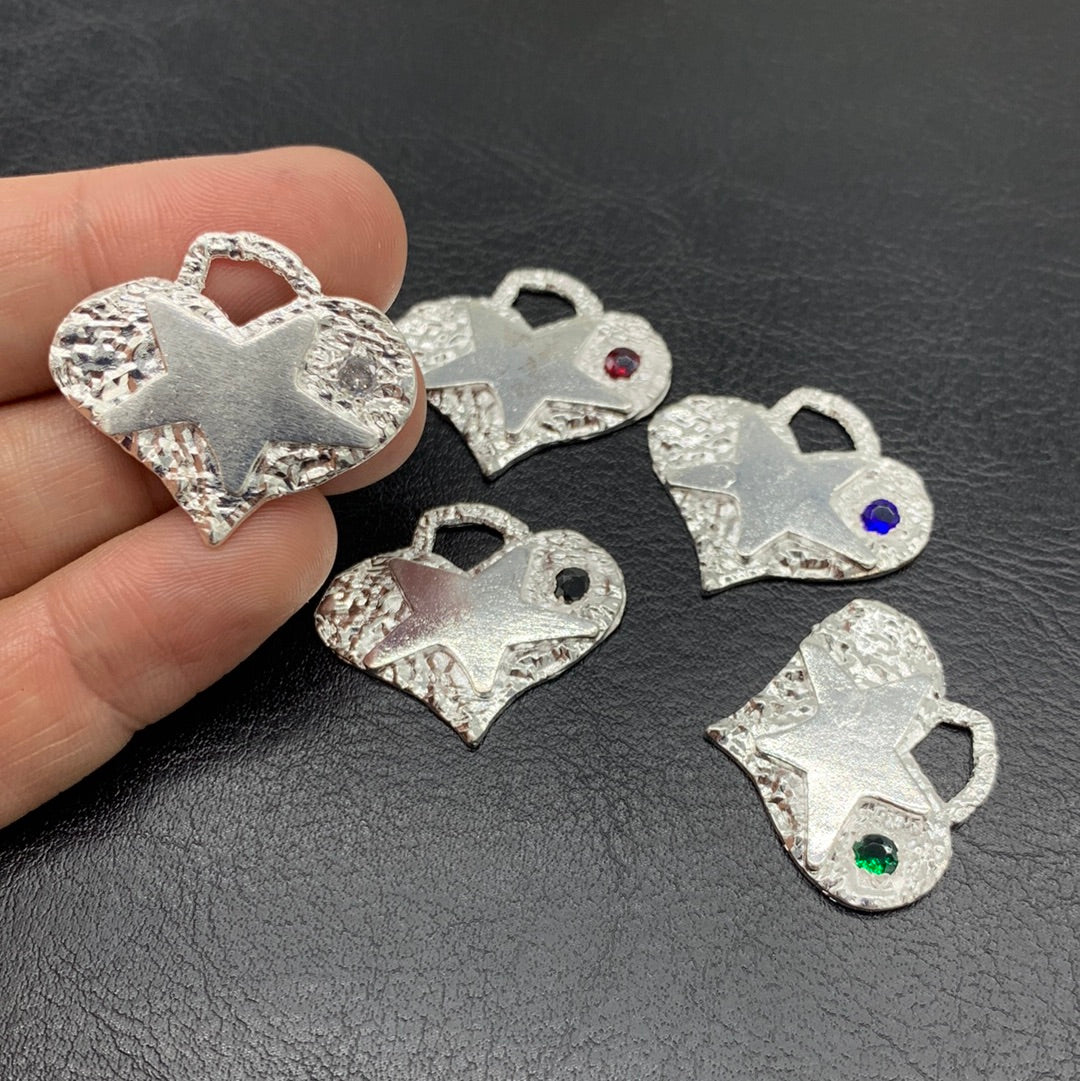 M74P - MAXI HEART MEDAL WITH ZIRCON