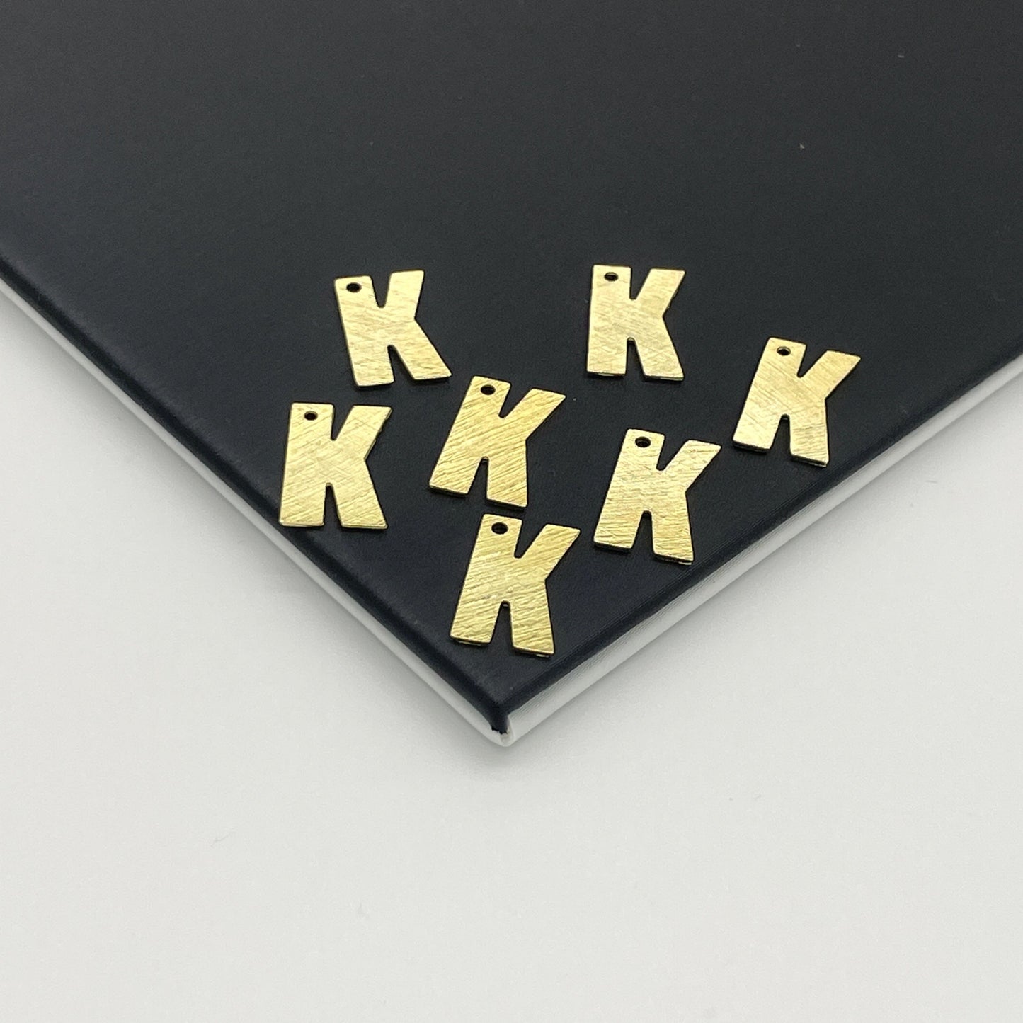 MLD01 - LETRAS MEDIANAS 15 x 9 MM