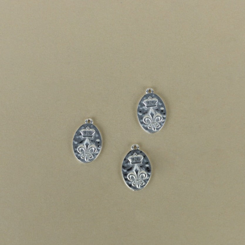 M123D - FLEUR DE LIS MEDAL