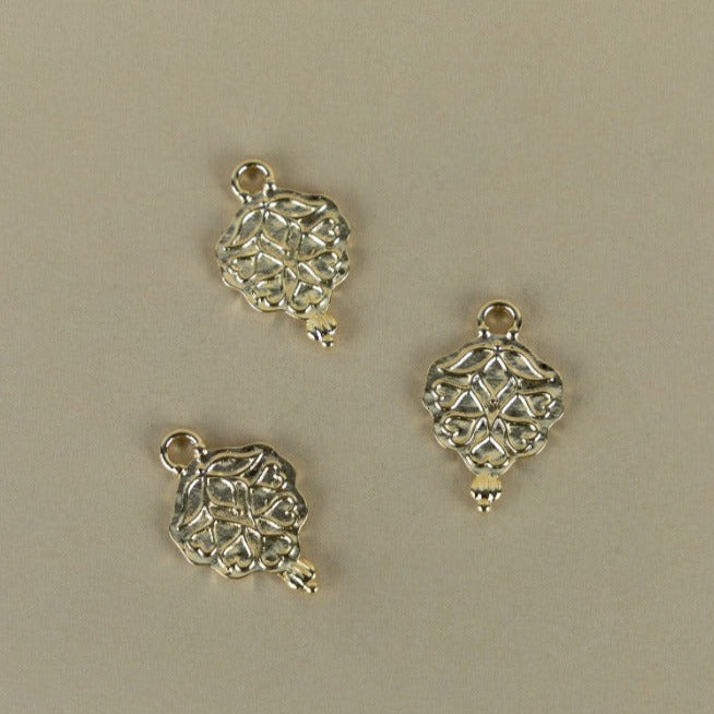 M130D - FLOWER PENDANT
