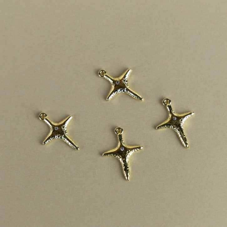 M152D - CROSS PENDANT WITH ZIRCON