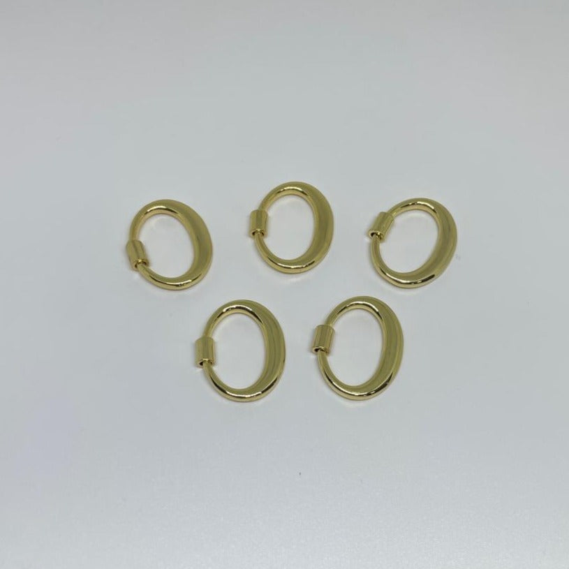 BR01 - BROCHES FORMA DE LETRA