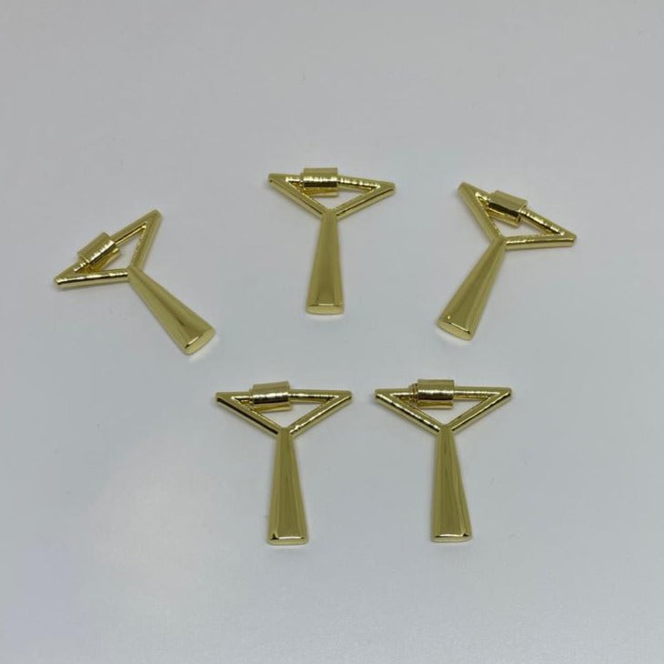 BR01 - BROCHES FORMA DE LETRA