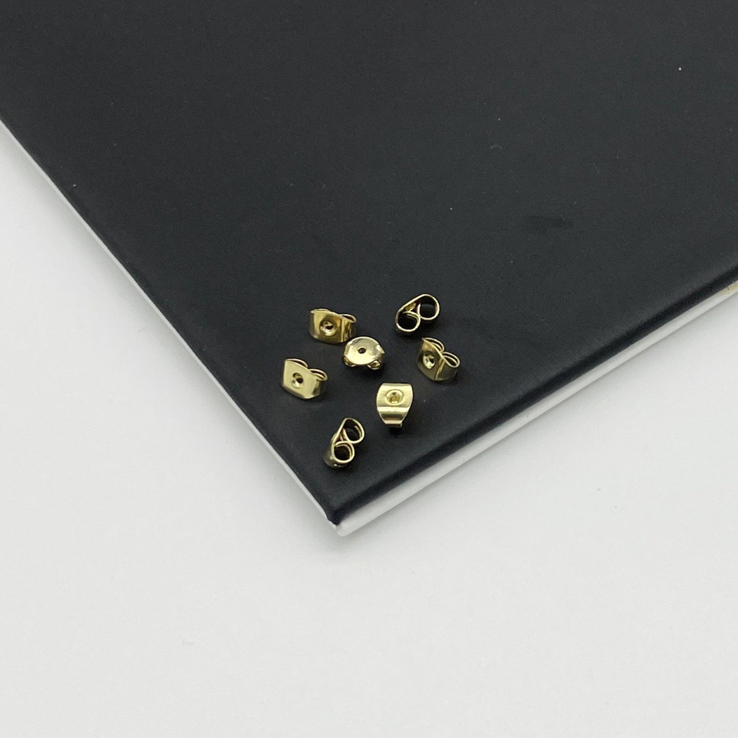 TORNILLO PARA ARO DORADO