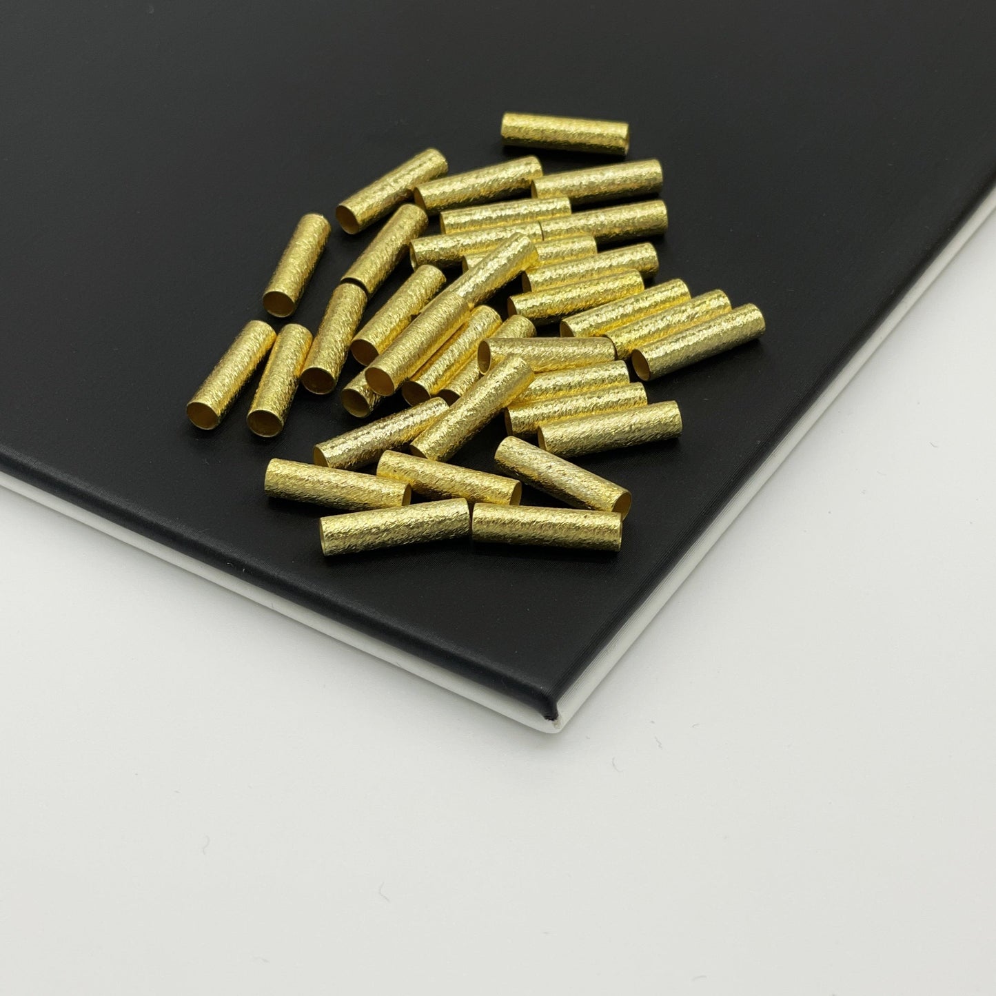 MOSTACILLA TUBO LIJADA 15 x 4 MM DORADAS